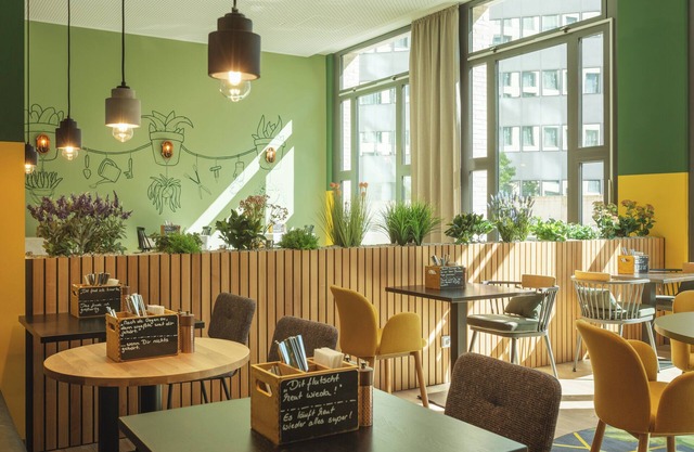 Holiday Inn - the niu, Dwarf Berlin Schöneberg by IHG
