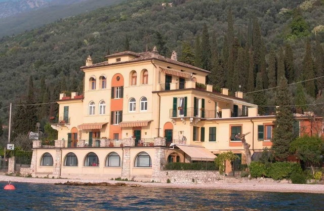 Holiday apartment Castelletto di Brenzone for 1 - 6 persons with 2 bedrooms - Holiday apartment