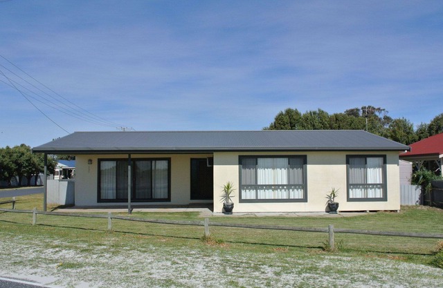 Holiday Rental - 137 Marine Parade, Kingston SE