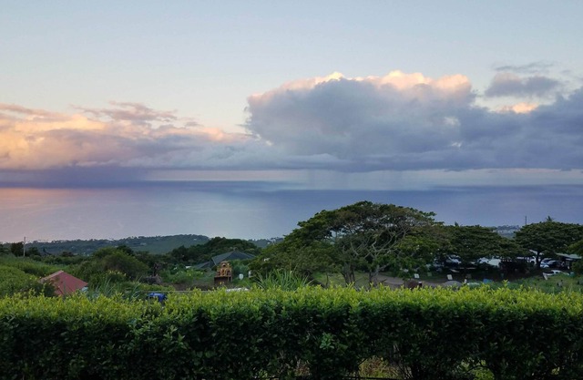 "Holualoa Sea and Sky" with Panoramic Ocean View