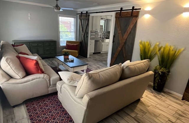 Home Away From Home - Central Waco, Texas