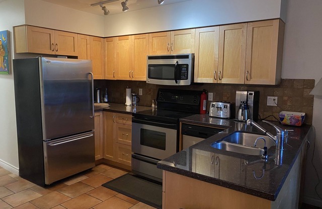 Home away from home in the heart of Kitsilanon