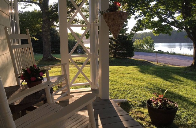 Home on Tranquil Cove Near Lunenburg