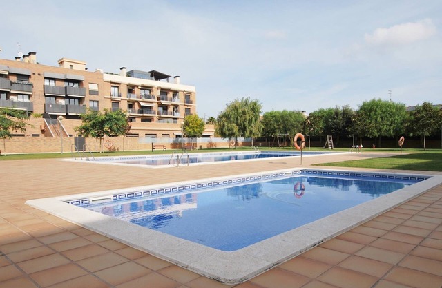 Home Pool and Beach · Planta baja w/piscina - 5 min de la playa