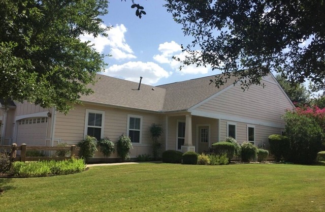 HOME RENTALS IN SUN CITYnGEORGETOWN, TX, near Austinn105 Providence St