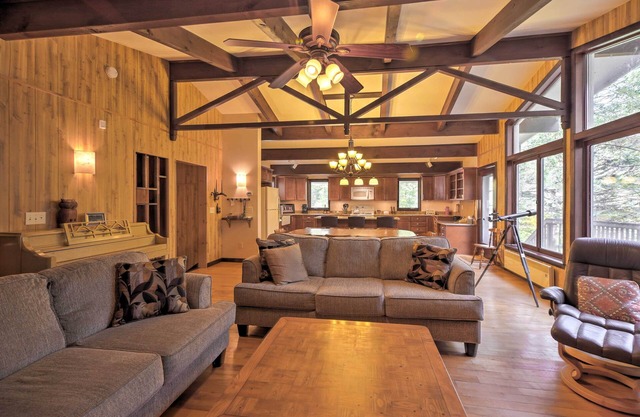 Home w/Sauna - Close to Pico & Killington Mtns!