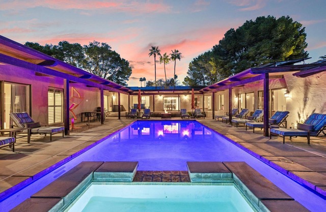 Home with Private Dual Tennis & Pickleball Court & Beautiful Mountain Views