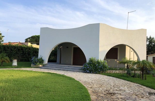 Homerez - 100 m away from the beach! House for 5 ppl. with garden at Arenella