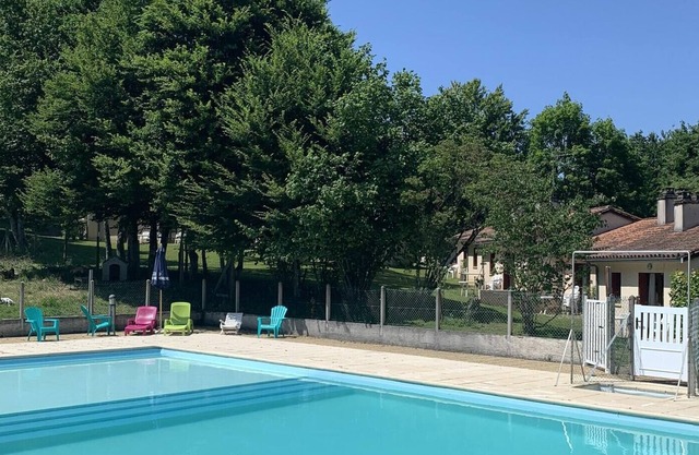 Homerez - Beautiful house for 5 ppl. with shared pool and terrace at Leyme
