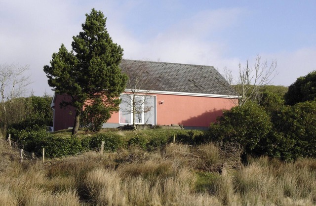 Homerez - Charming House in Laghy with Garden View
