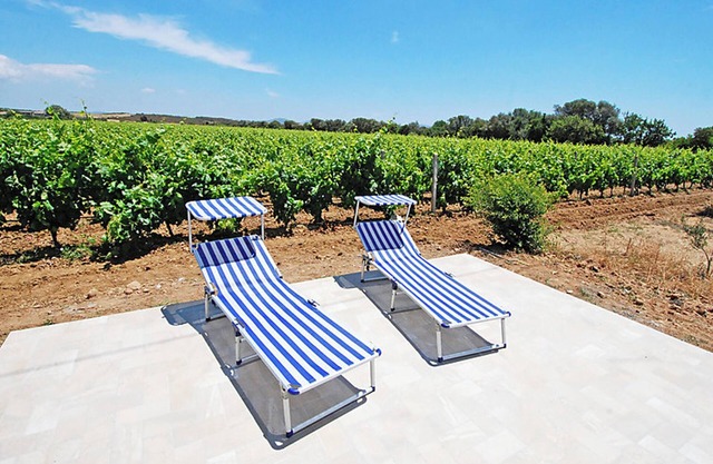 Homerez - Cozy House in Sant'Anna Arresi with View