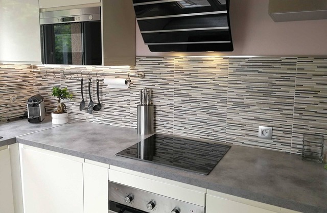 Homerez - House for 5 ppl. with swimming-pool and garden at Saint-Gély-du-Fesc