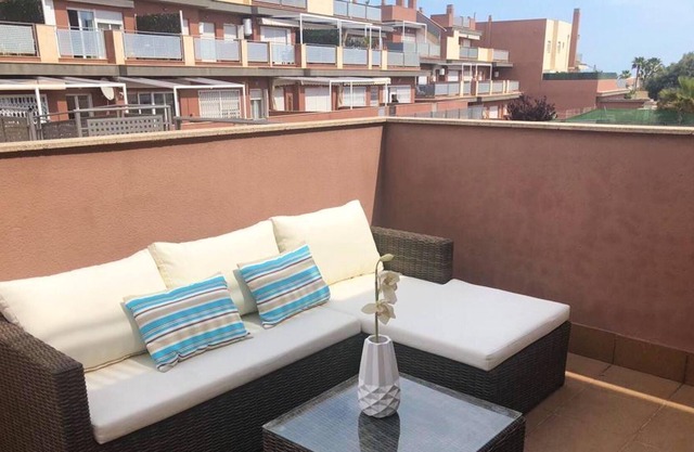 Homerez - Nice appartement 1 km away from the beach for 6 ppl. with shared pool