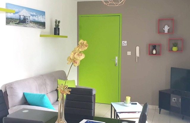 Homerez - Nice appartement 1 km away from the beach for 2 ppl. at Sainte-Marie