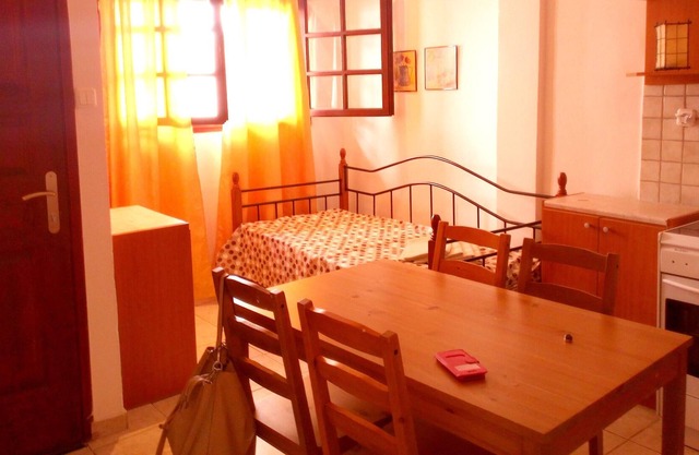 Homerez - Nice appartement 400 m away from the beach for 4 ppl. at Chalandri