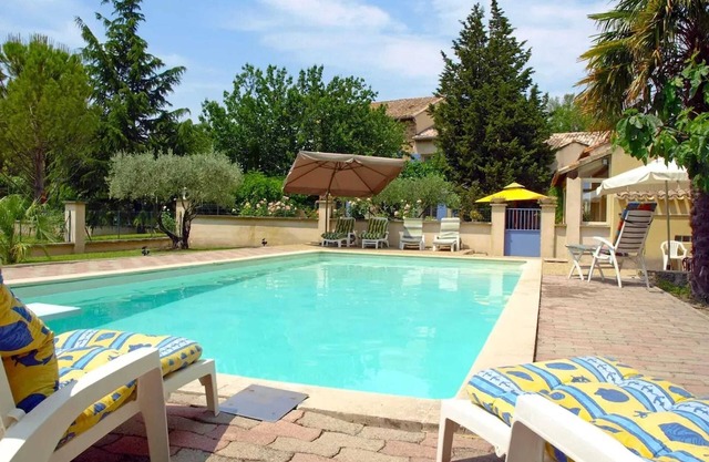Homerez - Villa in Althen-des-Paluds