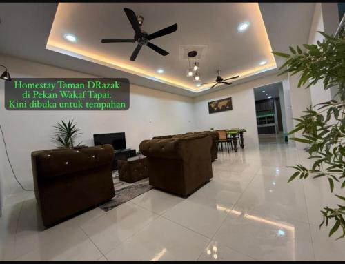 Homestay Adam's Nur