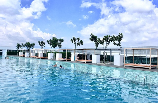 Homesuite' Home at Sutera Avenue