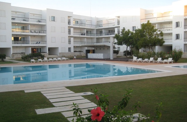 Homey Luxury Apartment | Direct access to pool | Close to beach & town