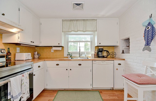 Honeybee Cottage - Colonial Acres Beach