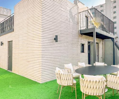 HongDae, 6 ppl, new building, Big terrace