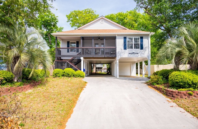 Hope Sand Dreams: Modern, Elegant Home with Short Walk/Drive to Beach