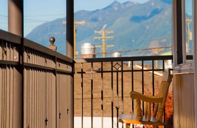 Horseshoe Bay Motel