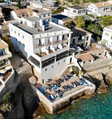 Hostal Dragonera