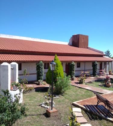 Hosteria Manantial de Carpintería