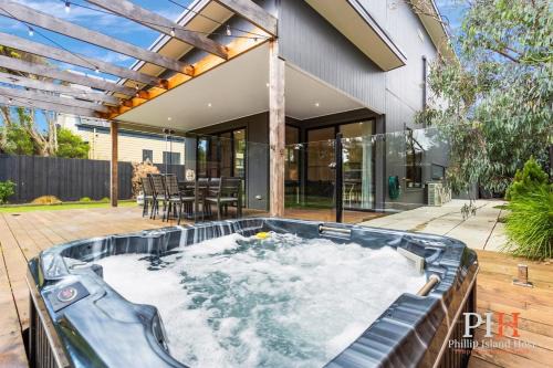 Hot Tub 4Bdr 2Ba Family Home