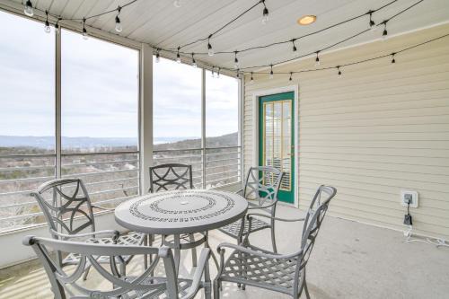 Hot Tub Access Table Rock Lake Resort Condo