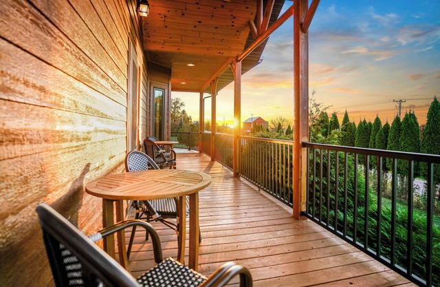 Hot Tub! Game Room! Sauna! Grill! Baraboo/Dells