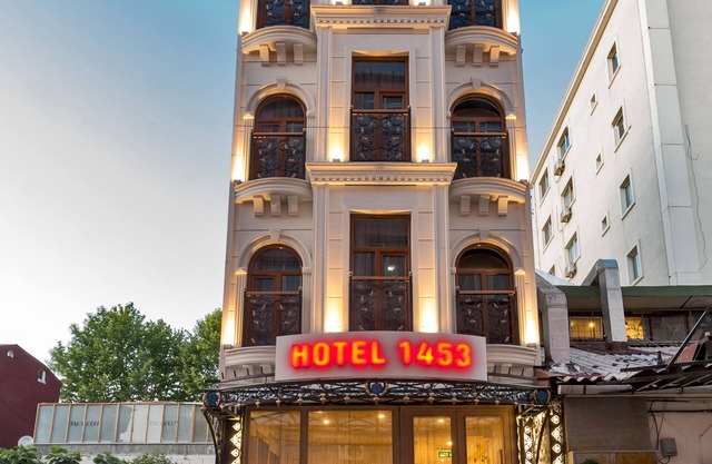 Hotel 1453