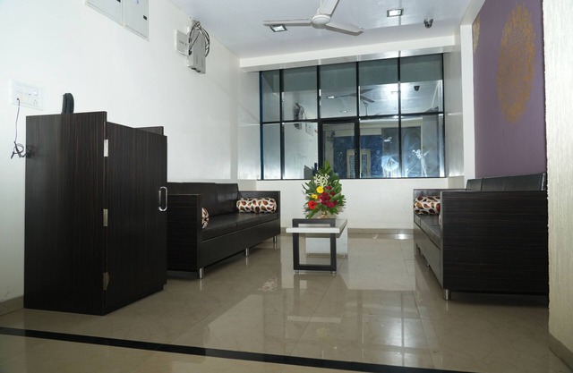 Hotel Avon International