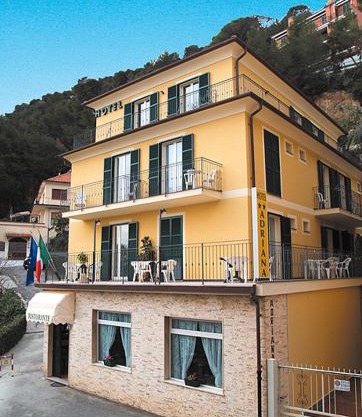 Hotel Adriana