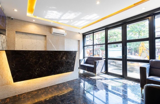 Hotel Artilla Borivali