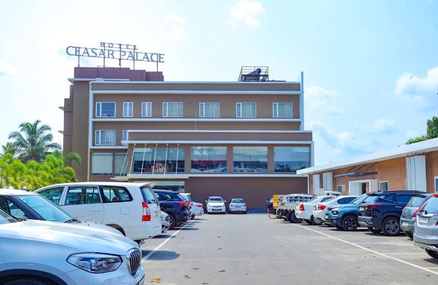 Hotel Ceasar Palace Kottayam