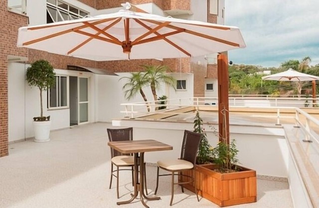 Hotel Dois H