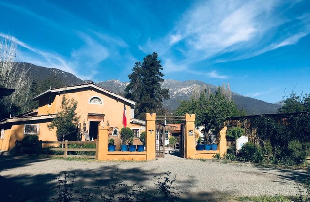 Hotel La Calma De Rita - Pirque