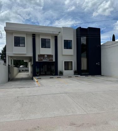 Hotel Los Valles Plus