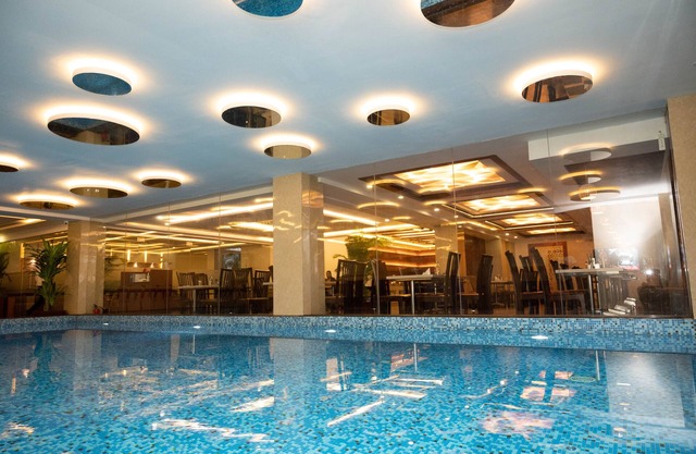 Hotel Mansha Regency