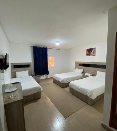 HOTEL NOON