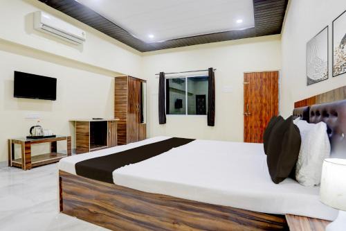 Hotel O Flora Green Lawn & Resort