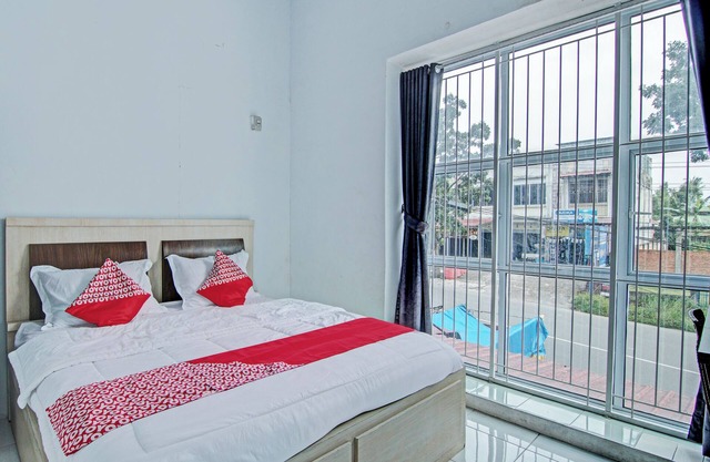 Hotel O Lestari Baru Syariah Near SMA Negeri 1 Salo