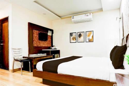 Hotel O Maharaja Bada Gwalior