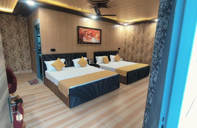 Hotel Pearl Residency