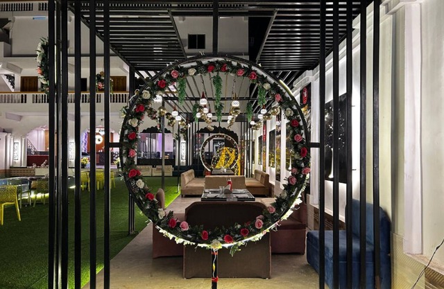 Hotel Seven Apple
