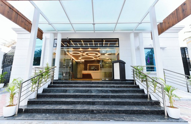 HOTEL SHINE INTERNATIONAL