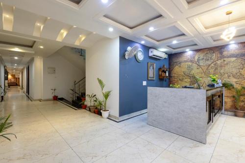 Hotel TEJ Premium A Family Hotel Near IGI Airport