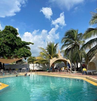 Hotel Tropical Inn